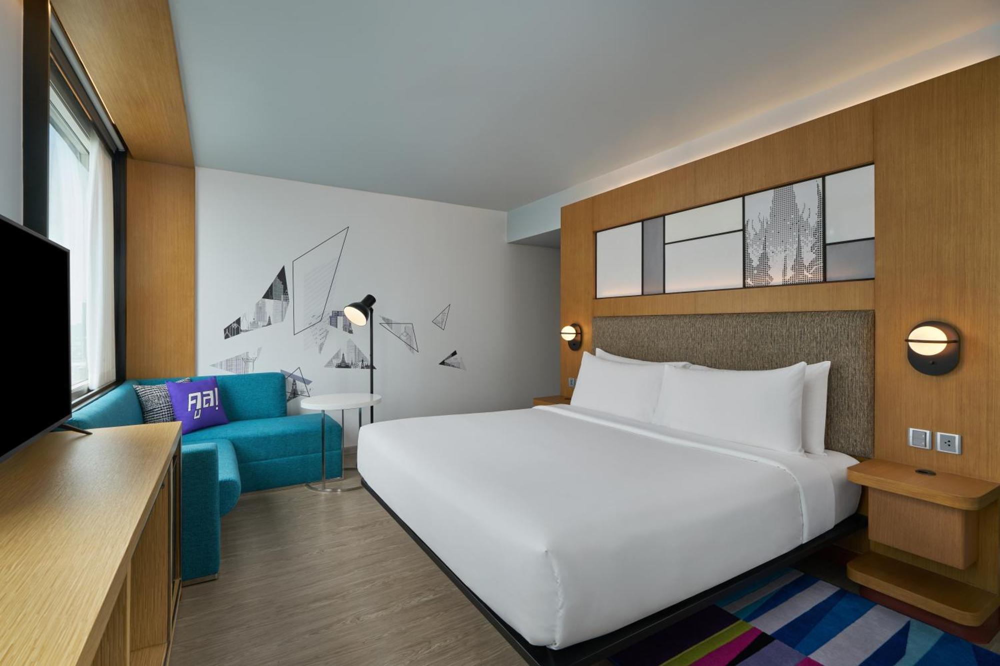 Breezy King Room City View High Floor