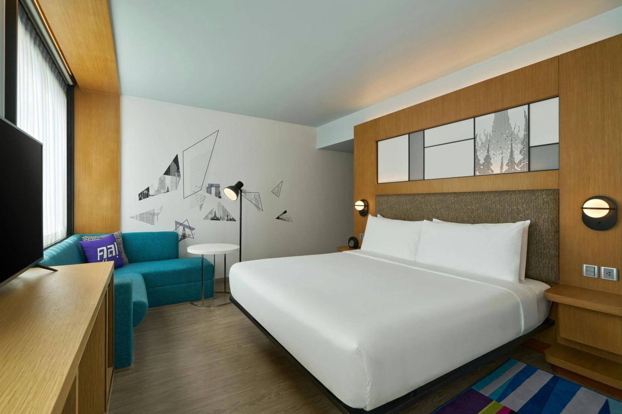 Urban King Room City View